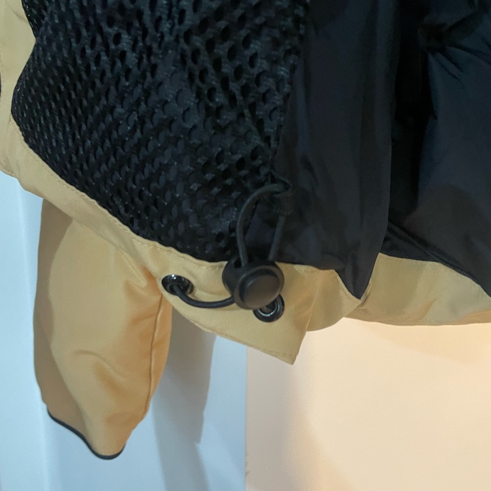 Canada Goose Tan Cropped Puffer Jacket - Picture 14 of 16